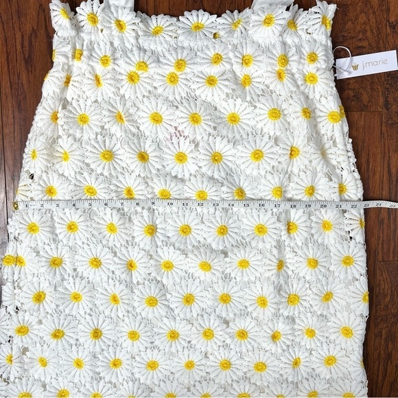 J. Marie Jenna Tie Strap Square Neck White Floral Daisy Lace Shift Midi Dress - Picture 13 of 16
